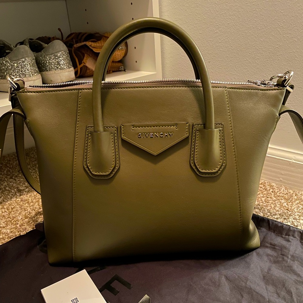 Givenchy Antigona Soft Small